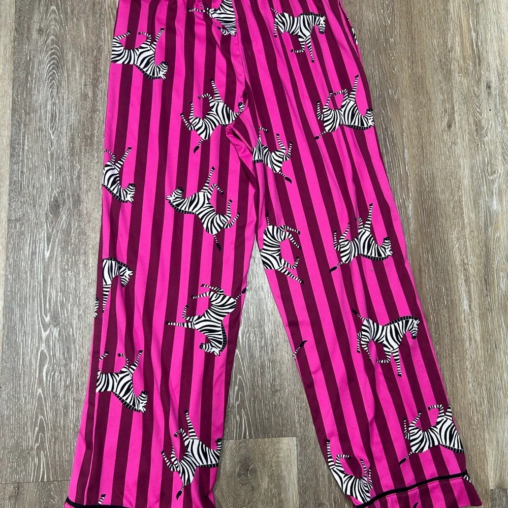 Room Service 2PC Womens Pajama Set Pink Zebra Small Lounge Sleepwear Soft Cozy - Picture 2 of 14